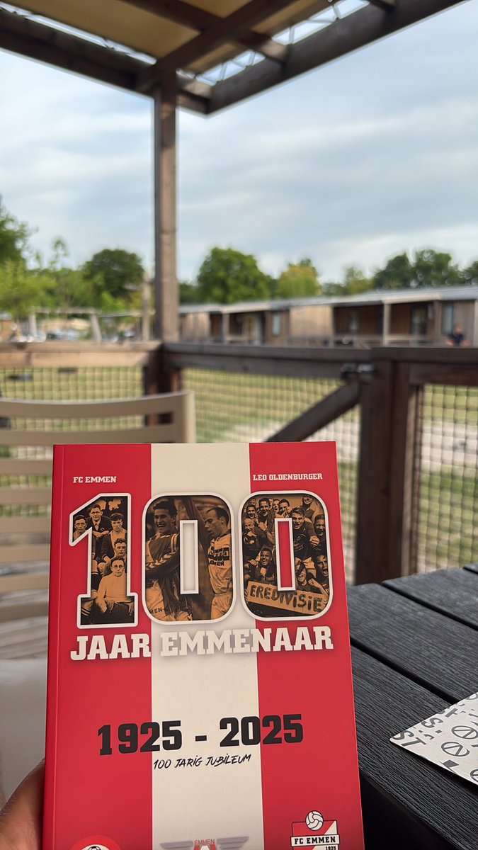 Op de camping 🤝 <a href="/LeoOldenburger/">Leo Oldenburger</a>