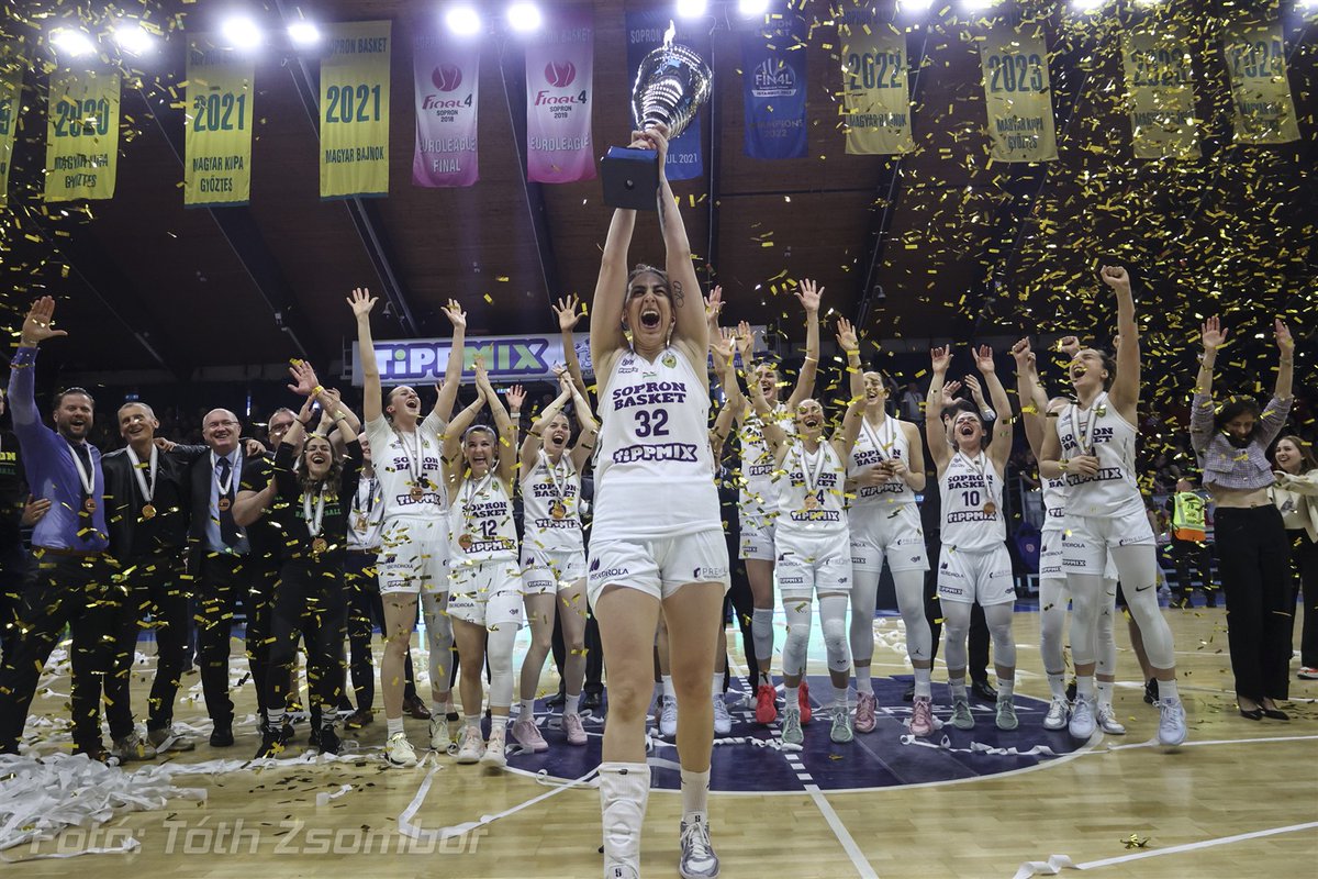 Brooks Jelena 2025/2026
Örömmel jelentjük be, hogy Brooks Jelena újabb egy évre kötelezte el magát klubunk mellett.
We are pleased to announce that Jelena Brooks has committed to our club for another year.
<a href="/Hunbasket1/">Hunbasket</a> <a href="/FIBA/">FIBA Basketball</a>