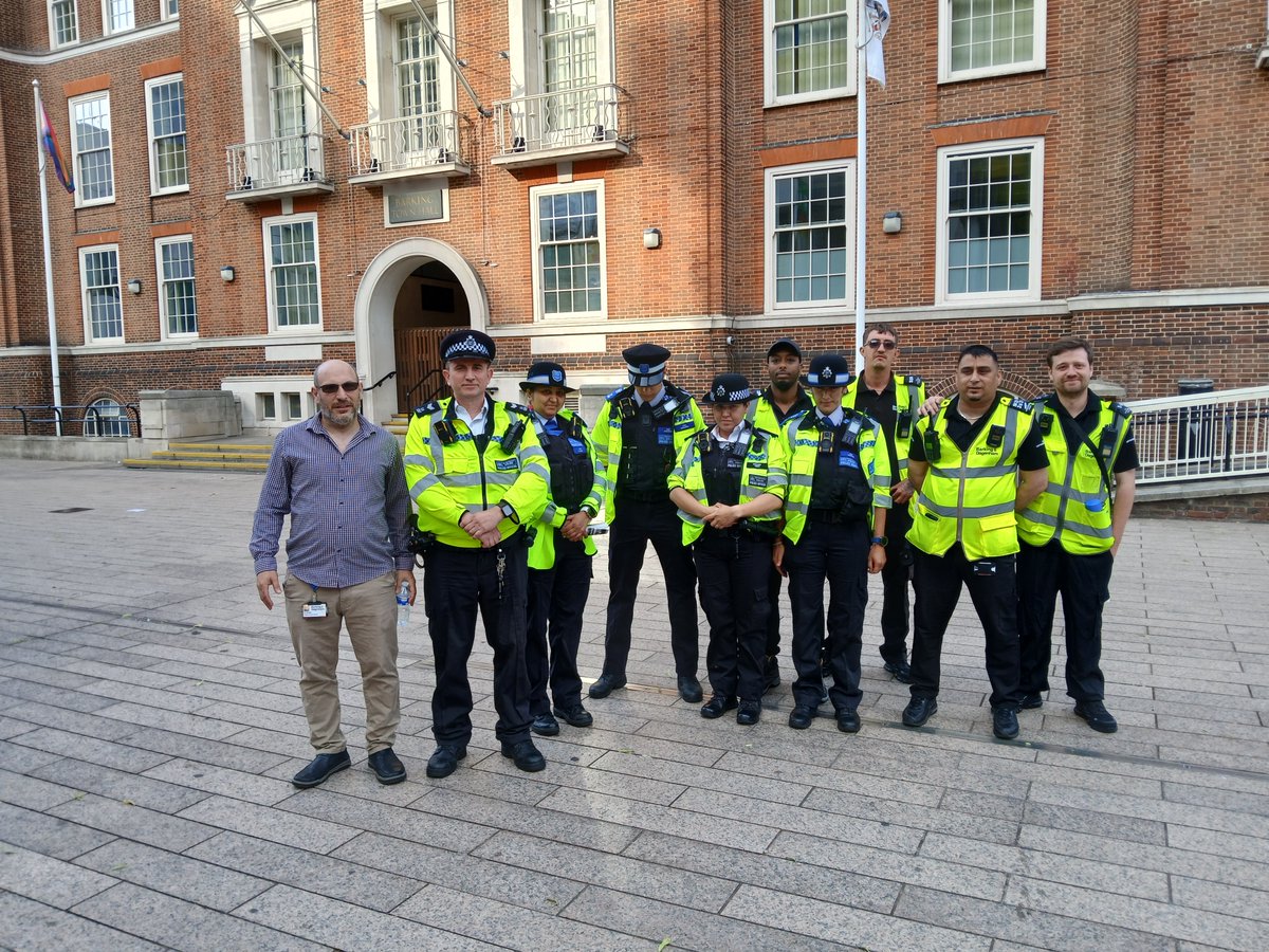 <a href="/MPSLongbridge/">Longbridge Police Safer Neighbourhoods Team</a>, <a href="/MPSEastbury/">Eastbury Police</a> and <a href="/MPSGascoigne/">Gascoigne Police</a>, led by Sergeant Akach, joined Blue Badge and speeding enforcement operations to tackle traffic offences in partnership with LBBD. 

<a href="/MPSBarkDag/">Barking & Dagenham MPS</a>
