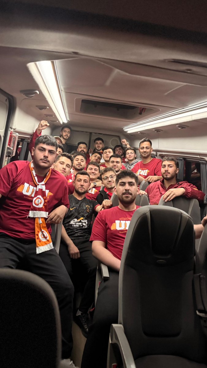 KAMPÜSLERİN TEK EFENDİSİ!

21-22 Haziran’da tarihlerinde Türkiye genelinde yapılacak olan üniversitelere giriş sınavı TYT-AYT’ye girecek tüm kardeşlerimize ultrAslan UNI Tarsus ailesi olarak başarılar dileriz.

#ultrAslanUNI 
#AkdenizBölge
#uAUNITARSUS