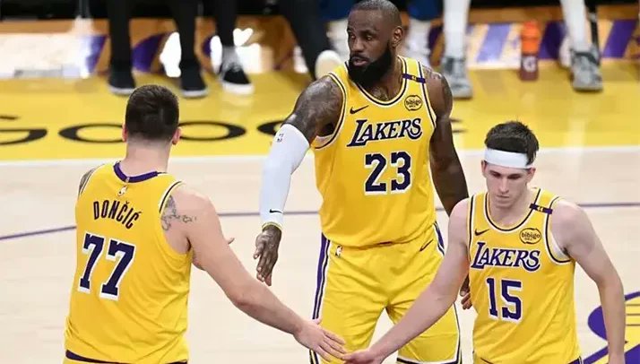 Lakers Set For Record-Breaking $10 Billion Sale To Mark Walter- dailyguidenetwork.com/lakers-set-for…