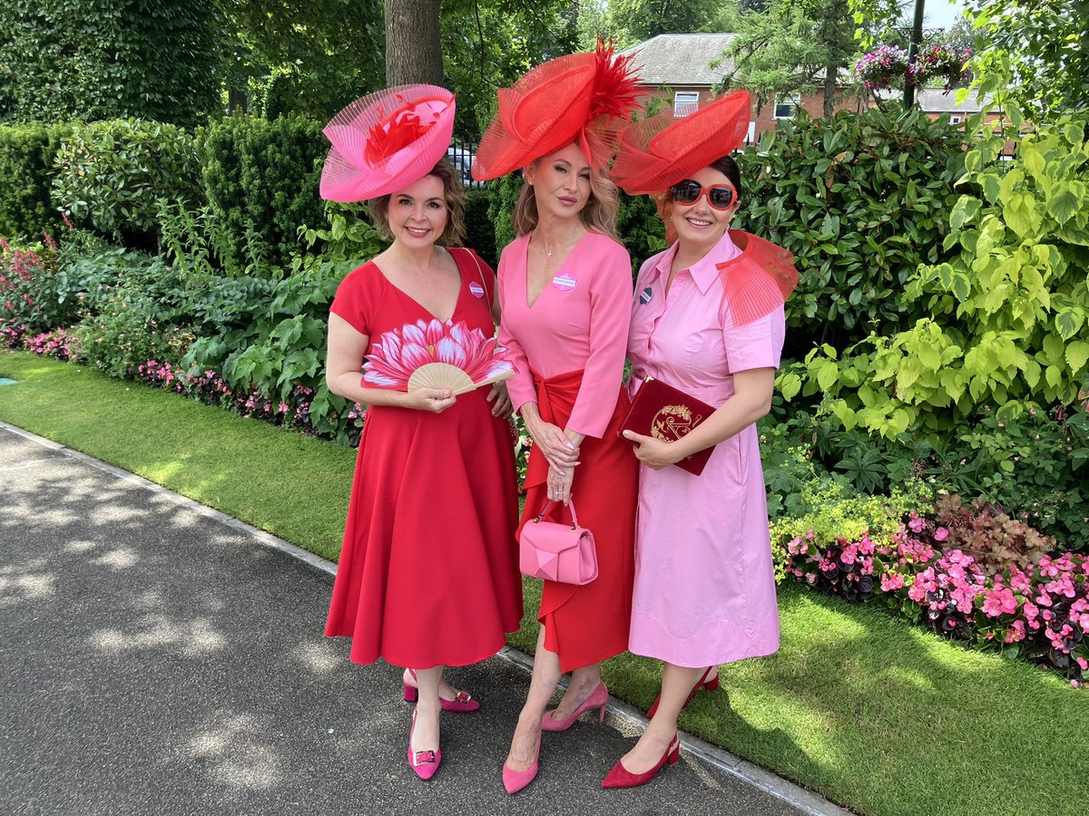 TimDellor's tweet image. Our 4th afternoon @Ascot - having a great week enjoying the racing. We’re on @BBCBerkshire and @bbc5live Sports Extra and @BBCSounds from now until 5pm.