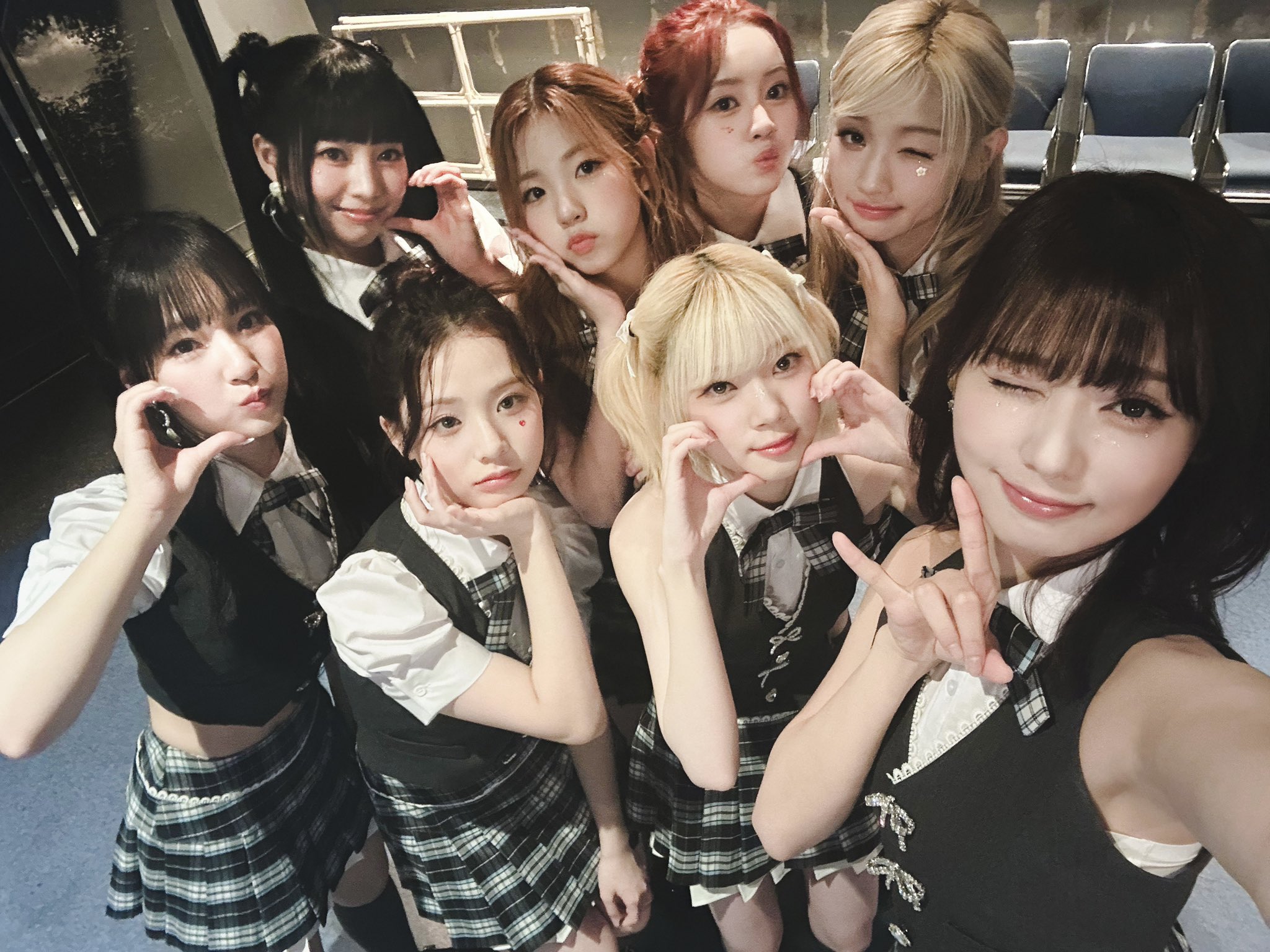 Gt5BIS4bwAUOiTp?format=jpg&name=large