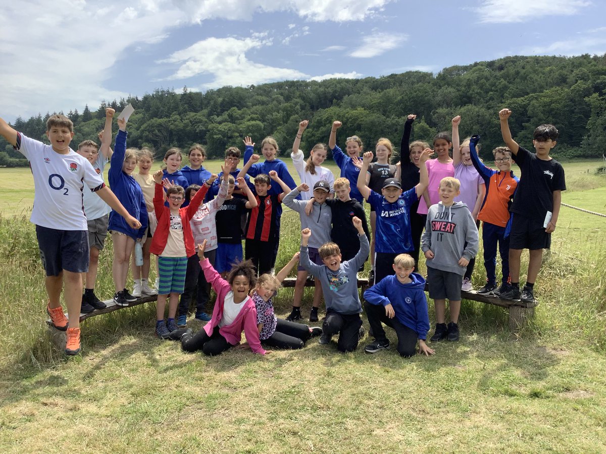 Year 6 tweet media