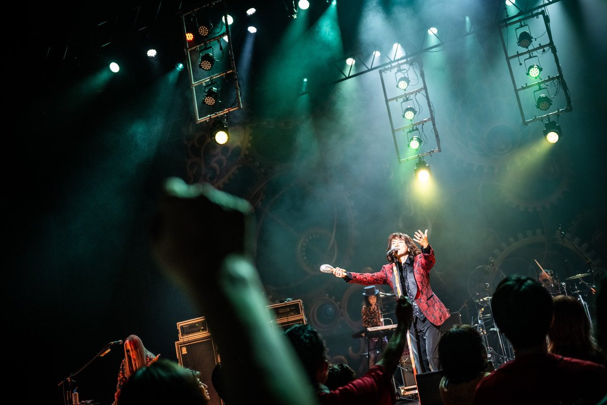 #REDWARRIORS THE ROCK SHOW 
#暴動クラブ

COMTEC PORTBASE｜名古屋公演にお越しいただきました皆さんありがとうございました！

明日は大阪でお待ちしています🔥
当日券も若干ございます🎫

是非レッドウォーリアーズのロックンロールをご体感ください⚔️
redwarriors.jp