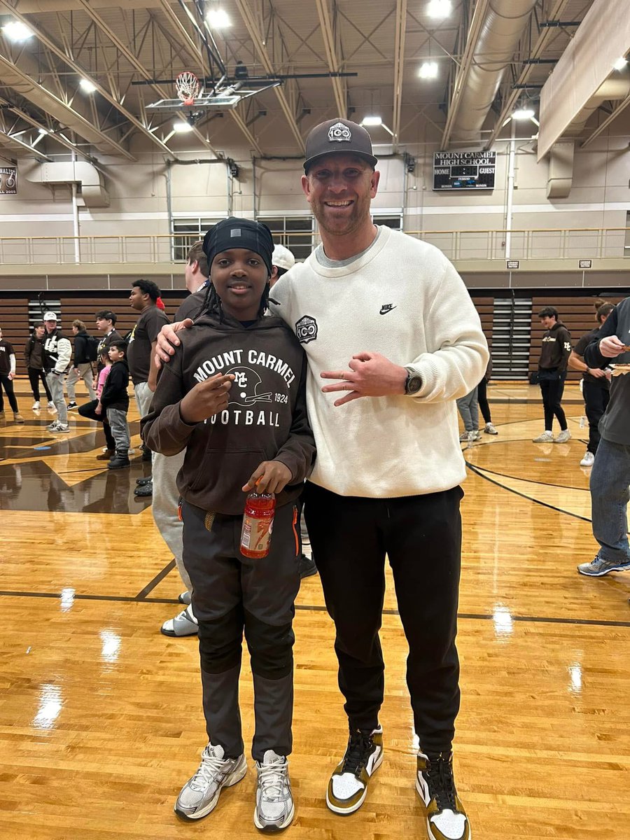 Flashback Friday
…..📍👁️2019-2024
💍💍💍💍…..and loading 💍 <a href="/CaravanFootball/">Caravan Football</a> <a href="/Jordanlynch06/">Jordan Lynch</a>