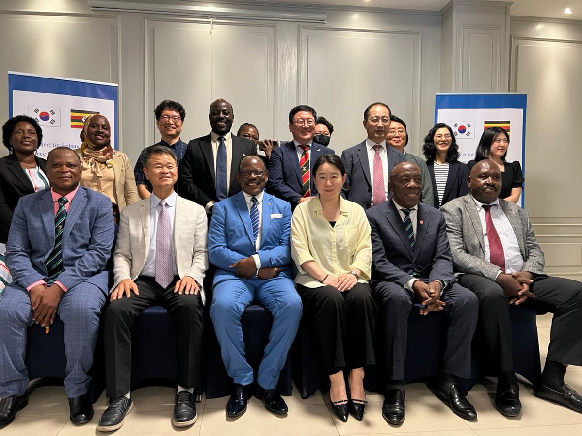 I signed the Project Implementation Plan for the KOICA-funded Improvement of the E-learning Environment at Makerere University Project  with the Project Management Consultant. The project will revolutionalise e-learning at Makerere and promote this teaching and learning mode of