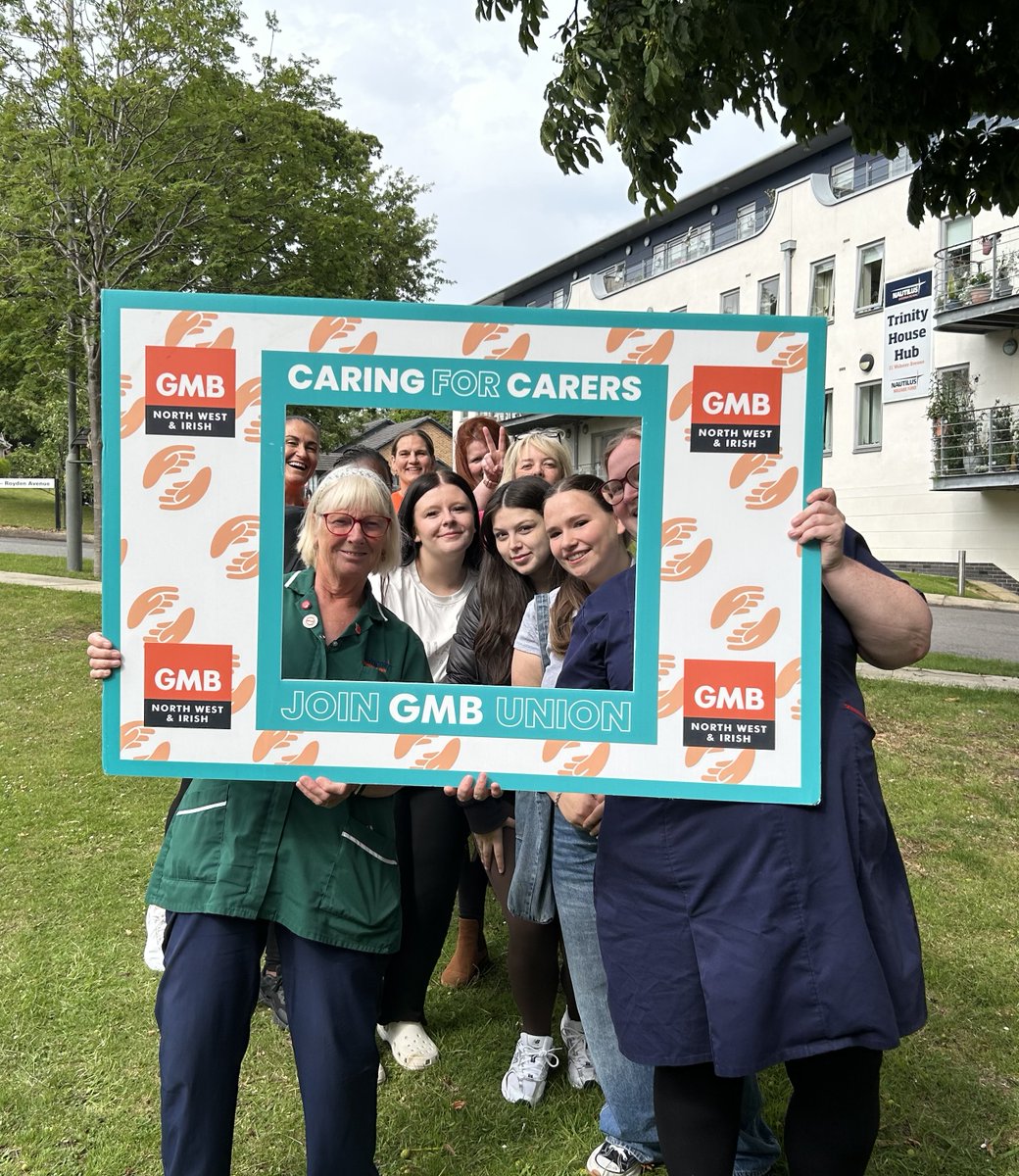 GMBNWI's tweet image. Our care team’s been on the move 💪🧡 visiting care homes, signing up new members & sharing how GMB’s fighting for better pay, respect & rights 💙👐
Care deserves better. We’re making it happen. 👇
🔗 gmb.org.uk/campaigns/care…
#CareWorkers #UnionStrong #FridayFeeling