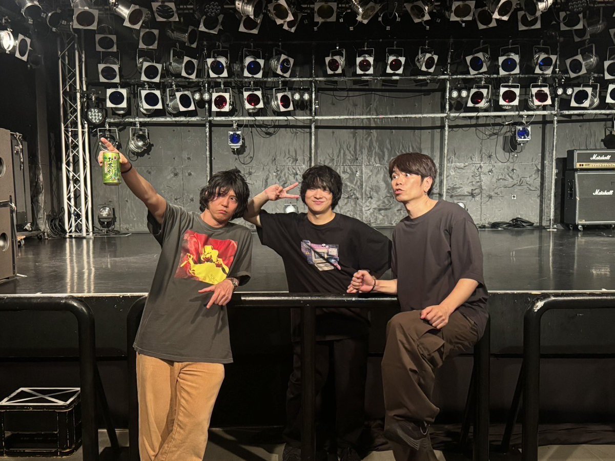 本日は多次元制御機構よだか 
名古屋ell.FITS ALLにて東名阪TOUR2025「stand (not) alone」ツアー初日！
ありがとうございました！

感想はぜひ #YODAKA_TOUR2025 をつけてお願いします🪐(※ネタバレは最終日までお気をつけください)

明日は心斎橋ANIMAにてツアー2本目🚙よろしくお願いします！