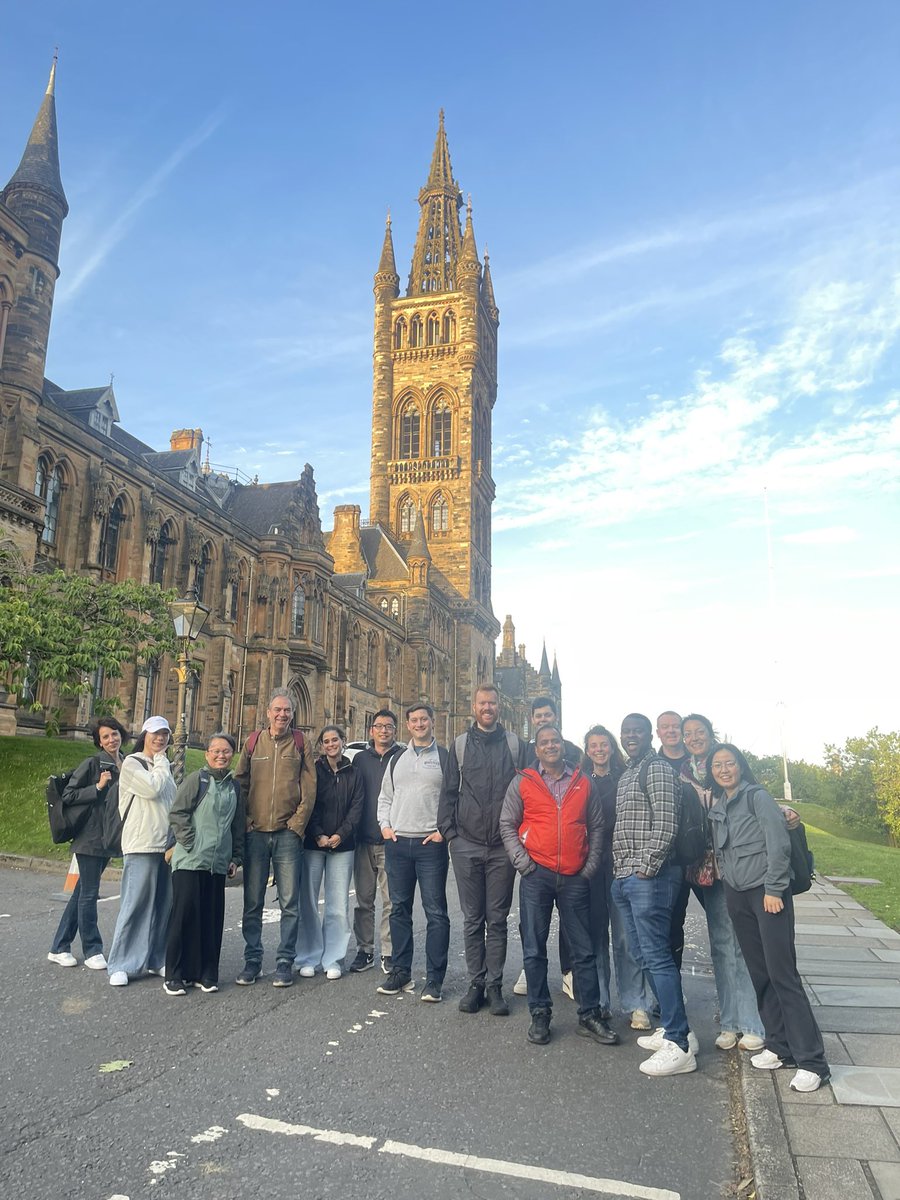 CVRbioinfo's tweet image. Our viral #Bioinformatics course has come to an end 🎉 @CVRinfo
This year we welcomed 15 amazing participants from Europe, Asia, Africa & Oceania🌍
Huge thanks to everyone who joined — and to our instructors:
@DerekCVR @RichardJOrton @QuanGuCVR @blJOg @vbsreenu @robertson_lab