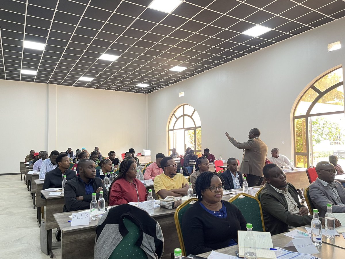 Ke_NaMATA's tweet photo. This week, the sensitisation forum on Sustainable Urban Mobility Plan in Kajiado county attracted stakeholders from the county government, civil society organizations, Bunge la mwananchi, & Research and Academia.
#NaMATA #AdvancingMobility
#Transport
#SUMP https://t.co/97GOVZmM0o