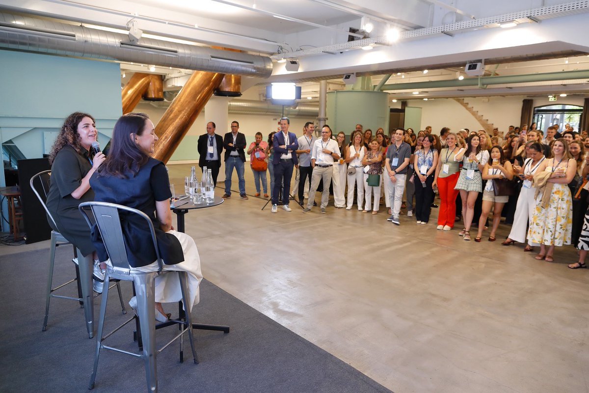 lombarte84's tweet image. 🍻 Gran tarda a la #MarketingNight d’#EsadeAlumni a l’Antiga Fàbrica Estrella Damm! Inspiració amb Blanca Muñiz (MANGO) i Mauro Ribó, que va posar nom al buzzword de l’any: UNEXPECTED. Bon màrqueting, bon ambient i millor gent!