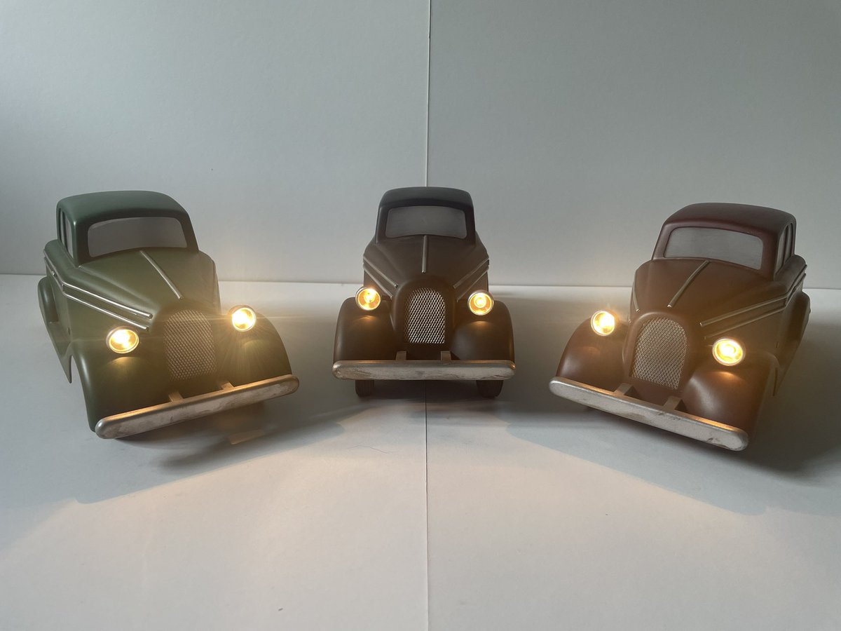 Starting off with these.
Lot 1. Three saloon cars that were used in the Jack and the pack spin off series as set dressing.
The green and maroon cars are static whilst the black one is fully equipped with a servo, motor and suspension at the front!
Check out the thread on these!