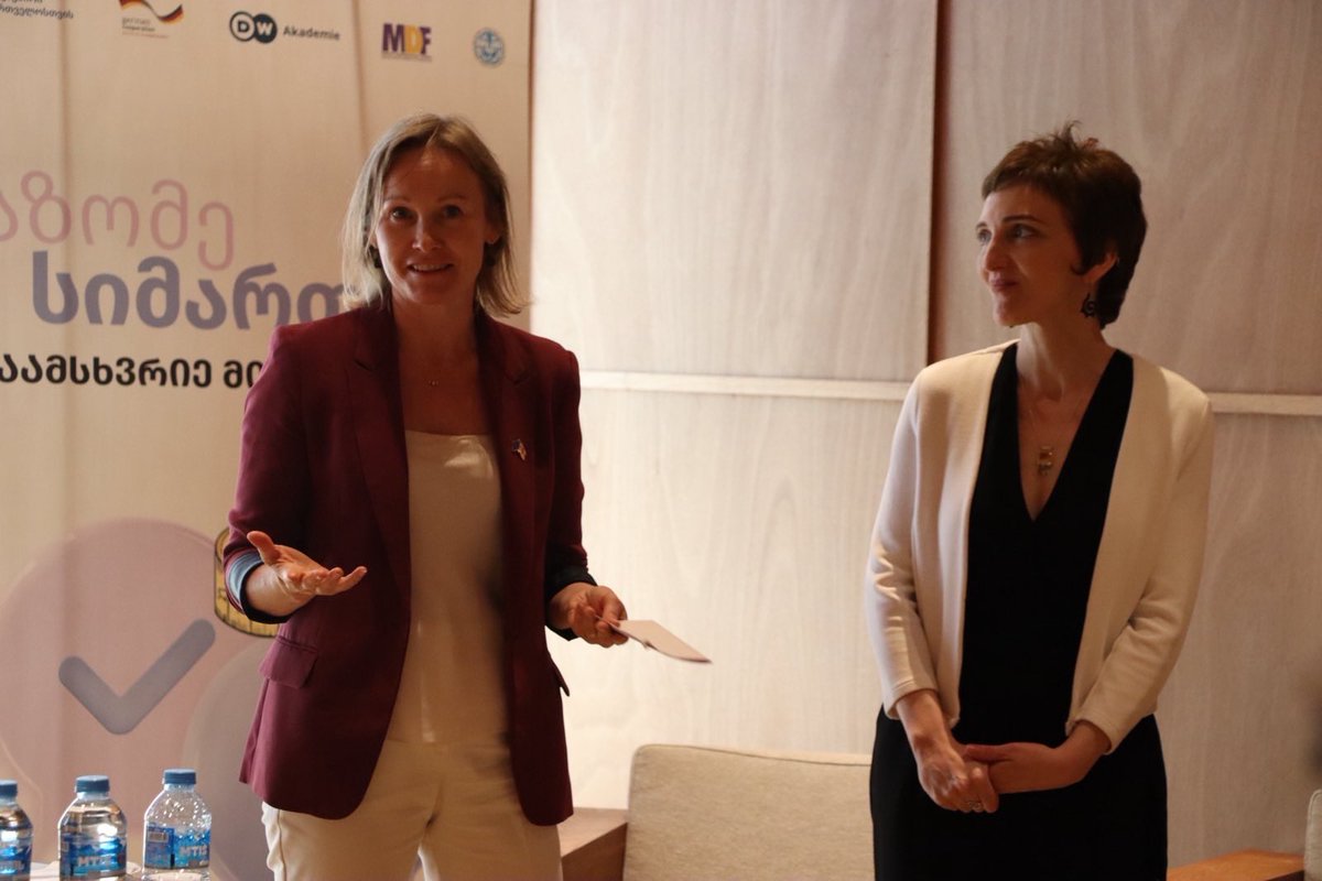 EUinGeorgia's tweet image. Deputy Head of EU Delegation, Zane Rungule, joined media literacy training by MDF & @dw_akademie, with EU support
"I want to thank MDF for resilience & tireless work - especially under pressure - to promote media literacy, empowering youth to think critically & to protect truth"