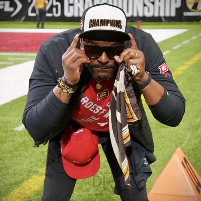 Von Hutchins (@_vhutchins) on Twitter photo Ion Give a F bout No Turbulence 😁😤
The TERROR Must be Maintained, or the EMPIRE is DOOMED. <a href="/XFLDefenders/">D.C. Defenders</a>
#DefendDC #ShieldsUp🛡️#FeedTheSnake
#SlowGrind🤫
…. 📸<a href="/DeeLovesSports/">DeeLovesSports</a> Ion Give a F bout No Turbulence 😁😤
The TERROR Must be Maintained, or the EMPIRE is DOOMED. <a href="/XFLDefenders/">D.C. Defenders</a>
#DefendDC #ShieldsUp🛡️#FeedTheSnake
#SlowGrind🤫
…. 📸<a href="/DeeLovesSports/">DeeLovesSports</a>