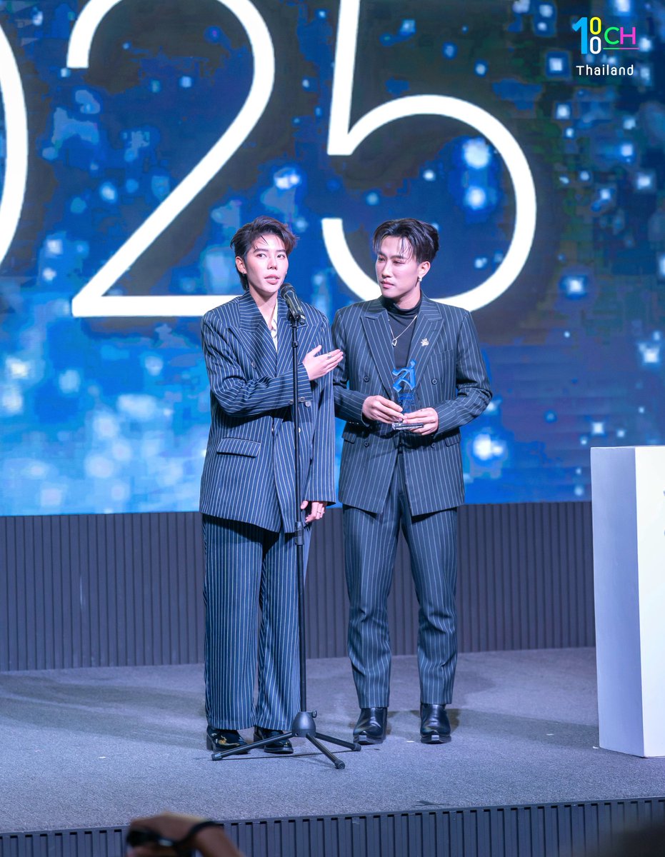The100ChannelT1's tweet photo. ขอแสดงความยินดีกับ “นุ๊ก – ปาย” ได้รับรางวัลคู่จิ้นยอดนิยมในงาน​  Siamrath  ​Awards​ 2025​ 

#นุ๊กปาย #ป๊ายปายโอริโอ้ #นุ๊กธนดล 
#Nookpai #cnp_orio #NookThanadon
#นุ๊กปายXสยามรัฐอวอร์ด2025
#SiamrathAwards2025 https://t.co/1n6LMEC0wr