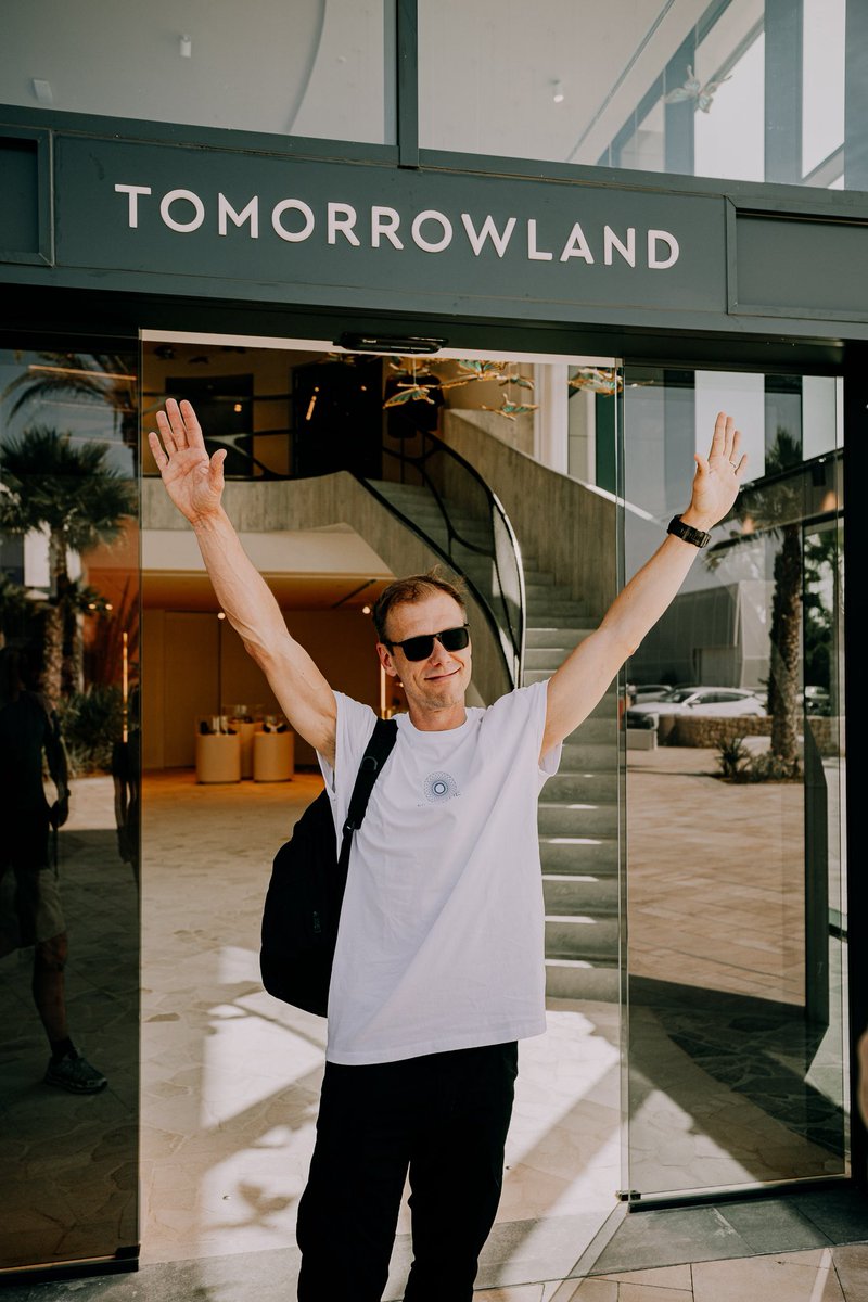 Tomorrowland (@tomorrowland) on Twitter photo Armin van Buuren arrived at the Official Tomorrowland Flagship Store in Ibiza for the Grand Finale of The Ibiza Top 100. Tune in to One World Radio and discover the most iconic tracks of the White Island. Armin van Buuren arrived at the Official Tomorrowland Flagship Store in Ibiza for the Grand Finale of The Ibiza Top 100. Tune in to One World Radio and discover the most iconic tracks of the White Island.