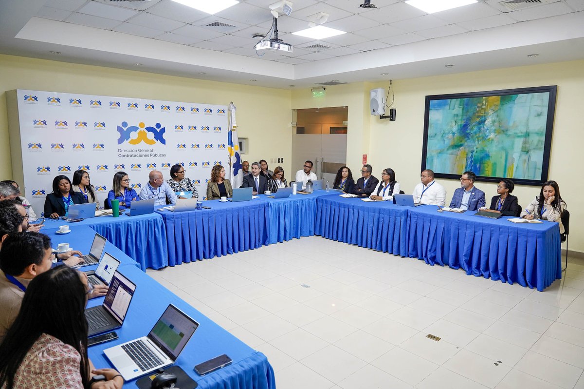 Dirección General de Contrataciones Públicas (@comprasrd) on Twitter photo Recibimos la visita de consultores internacionales en el marco del acuerdo con <a href="/el_BID/">Banco Interamericano de Desarrollo</a>, como parte del proceso del diseño de la Estrategia Nacional de Compras Públicas Sostenibles. ♻️
#ComprasVerdesRD #GobiernoMásSostenible Recibimos la visita de consultores internacionales en el marco del acuerdo con <a href="/el_BID/">Banco Interamericano de Desarrollo</a>, como parte del proceso del diseño de la Estrategia Nacional de Compras Públicas Sostenibles. ♻️
#ComprasVerdesRD #GobiernoMásSostenible