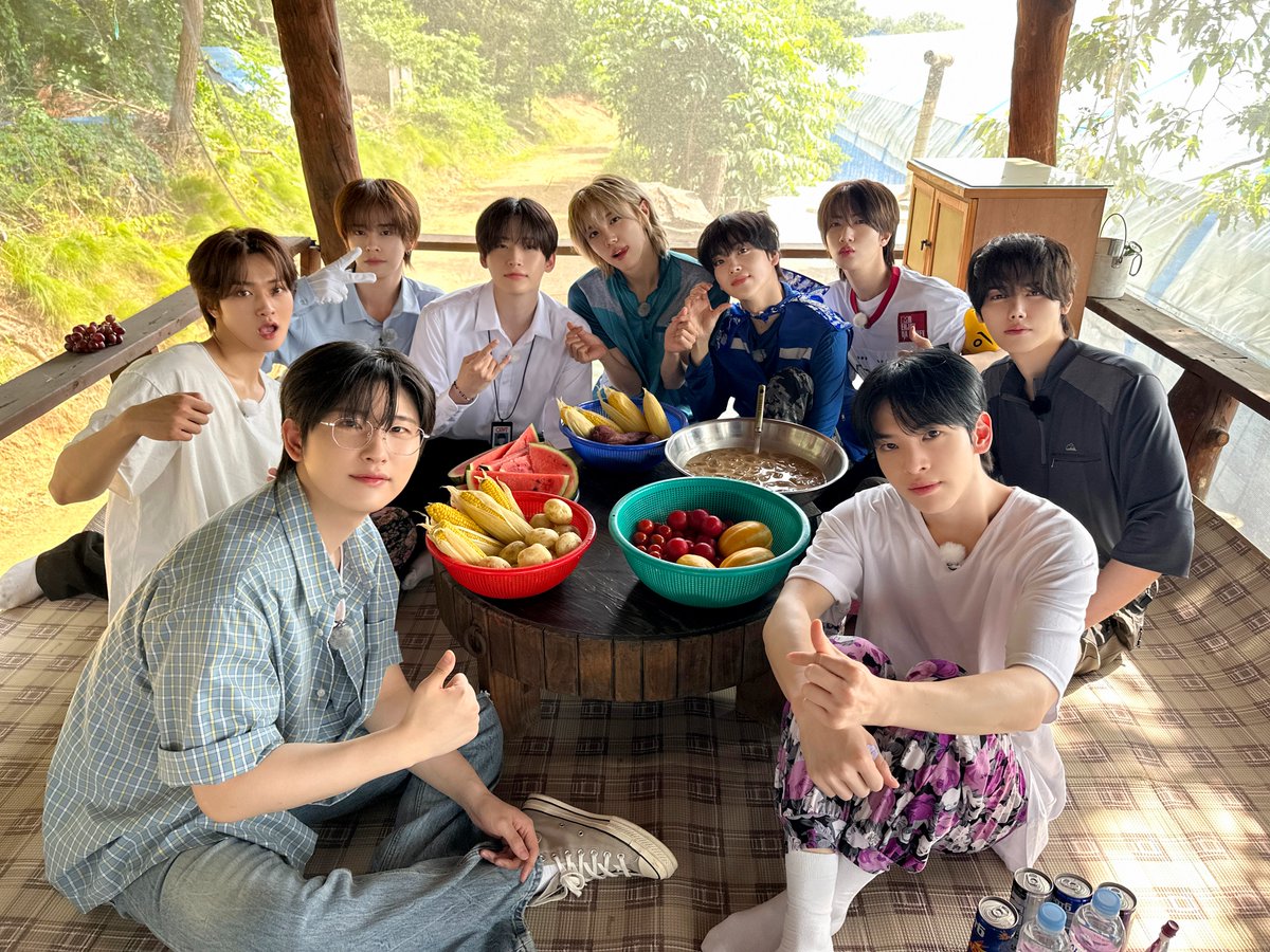 [📸] 
🍇CRVT NEWS🍇
⠀ 
#CRAVITY #크래비티
#DaretoCrave
#SETNETG0?! #SETNETGO