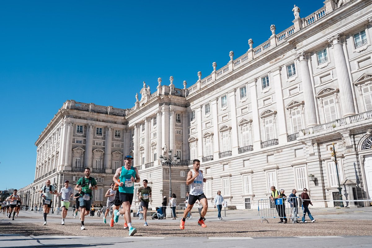 Si necesitabas una foto para impulsarte a inscribirte a nuestro maratón, es esta:

---

If you need a picture to make you sign up for our marathon, here you are:

#RNRMadrid