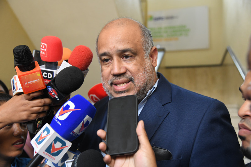 Aclarado lo de Zulinka: El millón fue como integrante orquesta.
 resumenfinaldigital.com/aclarado-lo-de…