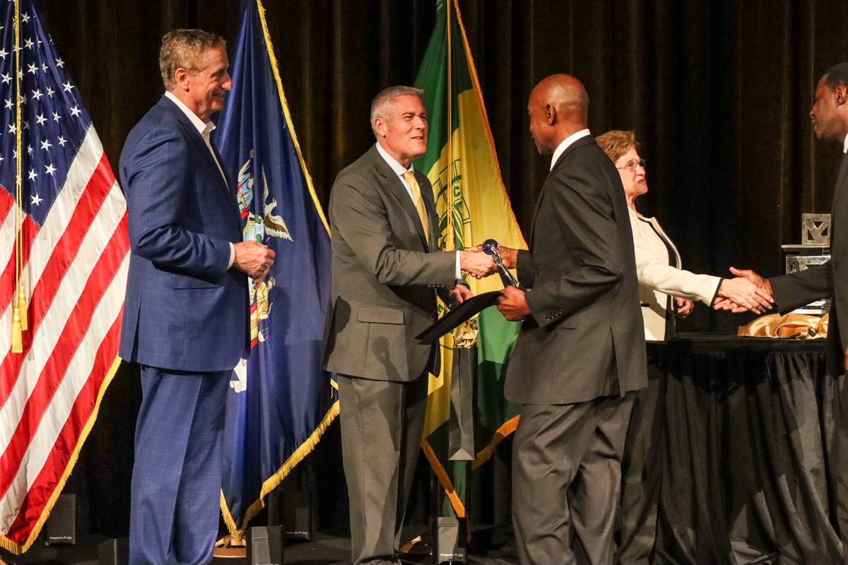 Adam J. Bello (@countyexecbello) on Twitter photo Diverse businesses drive our economy forward.
Wednesday, we celebrated the 2025 Top 50 Minority- and Women-Owned Business Enterprises with <a href="/RochesterChambr/">Greater Rochester Chamber</a>—recognizing the innovation, leadership, and resilience that strengthen our community. Congratulations to all! Diverse businesses drive our economy forward.
Wednesday, we celebrated the 2025 Top 50 Minority- and Women-Owned Business Enterprises with <a href="/RochesterChambr/">Greater Rochester Chamber</a>—recognizing the innovation, leadership, and resilience that strengthen our community. Congratulations to all!