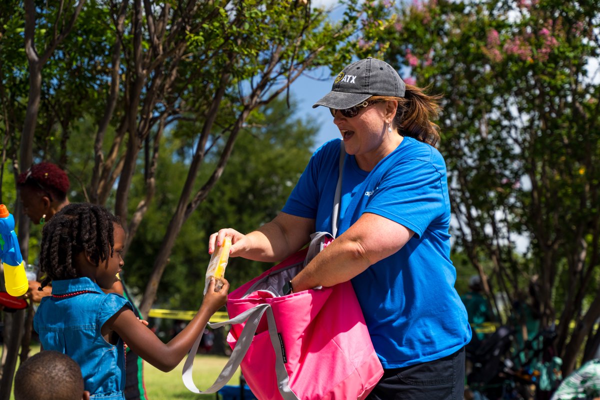 CapMetroCEO's tweet image. Sooo I might have had a little too much fun at the #Juneteenth parade yesterday with the @capmetroatx team. What a great community we serve! 💙