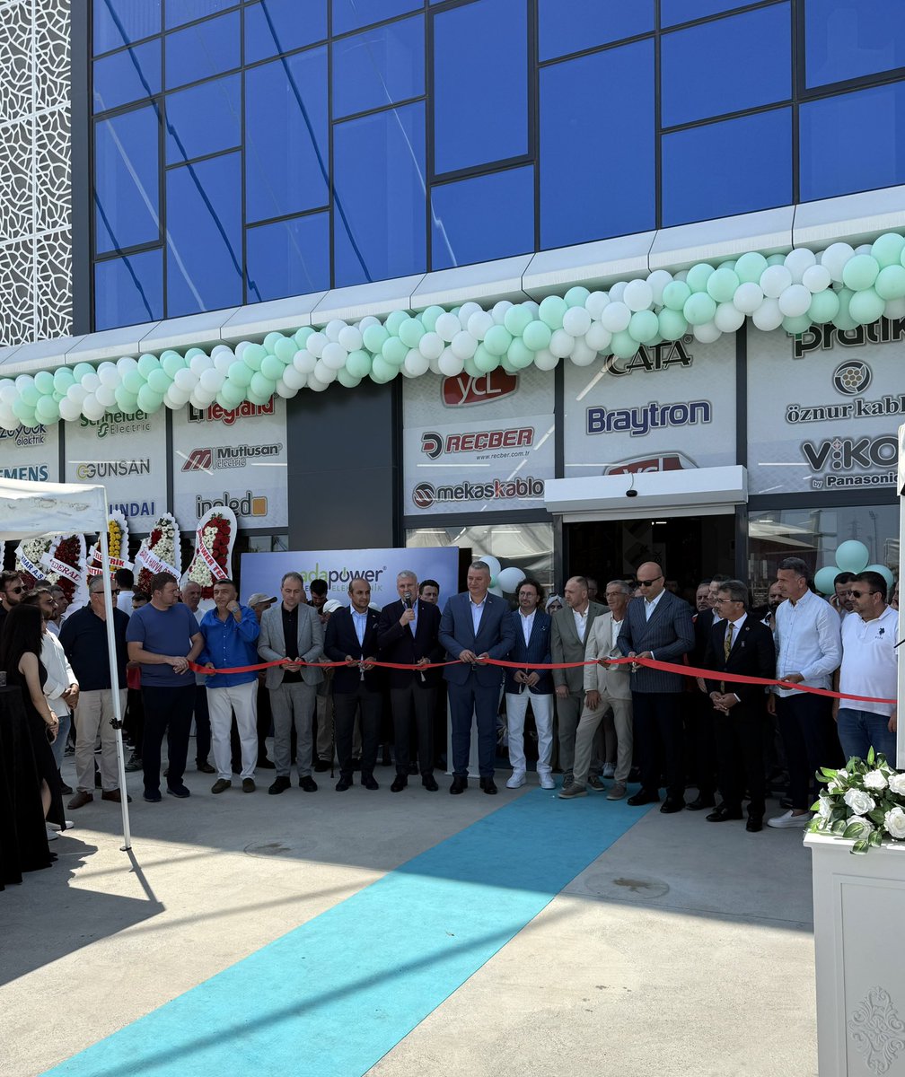 Başkanımız, Yönetim Kurulu ve Üyelerimizle birlikte Adapower Elektrik Elektronik sahibi Sinan Abonoz’ un yeni ofis açılışına katılım sağladık. Üyemize başarılar diliyoruz. 

İşimiz Gücümüz, Gücümüz Dostluğumuz