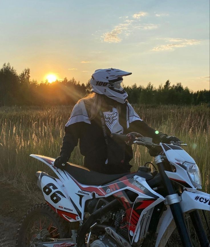rvnaofdenmark_'s tweet photo. 𝗜𝗡𝗦𝗧𝗔𝗚𝗥𝗔𝗠 𝗣𝗢𝗦𝗧
                ♛ ⸻ @𝚛𝚊𝚟𝚗𝚗𝚗𝚗𝚊

       ⠀⠀⠀   Ya tocaba. 🤟🏍️

 ───────────────
⠀   ⠀⌂⠀⠀⠀⌕⠀⠀⠀⊞⠀⠀⠀♡⠀⠀⠀◌ https://t.co/OEWM0WOakw
