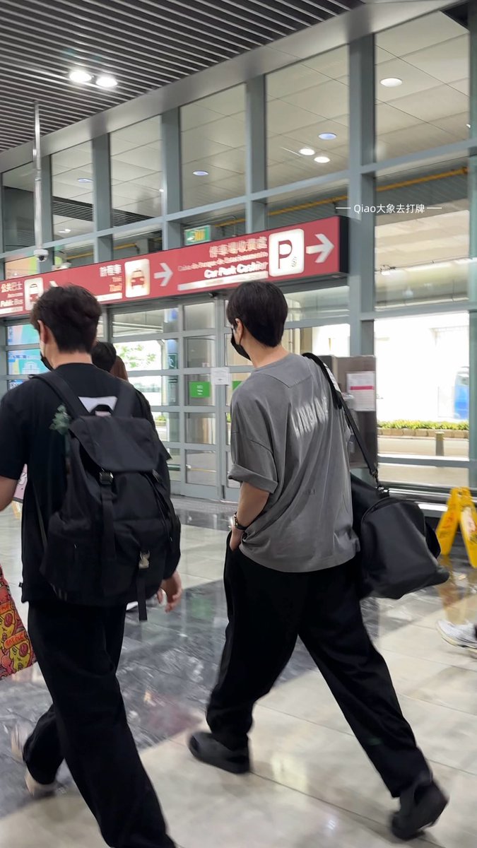 두둥이 보폭 큰 거 봐라. 알고 봐도 볼 때마다 놀람 ㅋㅋ