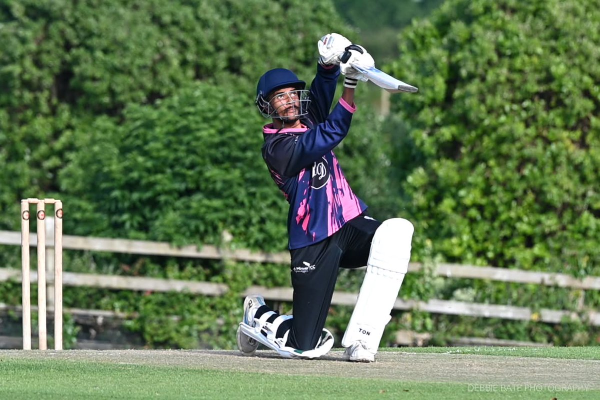 Debbie Bate (@batedebbie) on Twitter photo Eyes to the skies as Reece Thompson bats for <a href="/stminvercc/">St Minver Cricket Club</a> last night. A beautiful evening for some cricket photography. Eyes to the skies as Reece Thompson bats for <a href="/stminvercc/">St Minver Cricket Club</a> last night. A beautiful evening for some cricket photography.