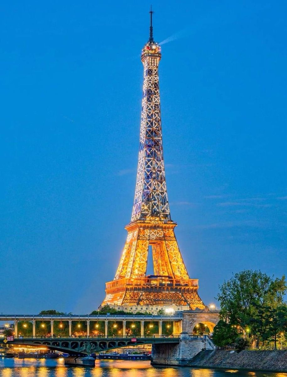 Lovely Paris , France🚦🛣️🏙️