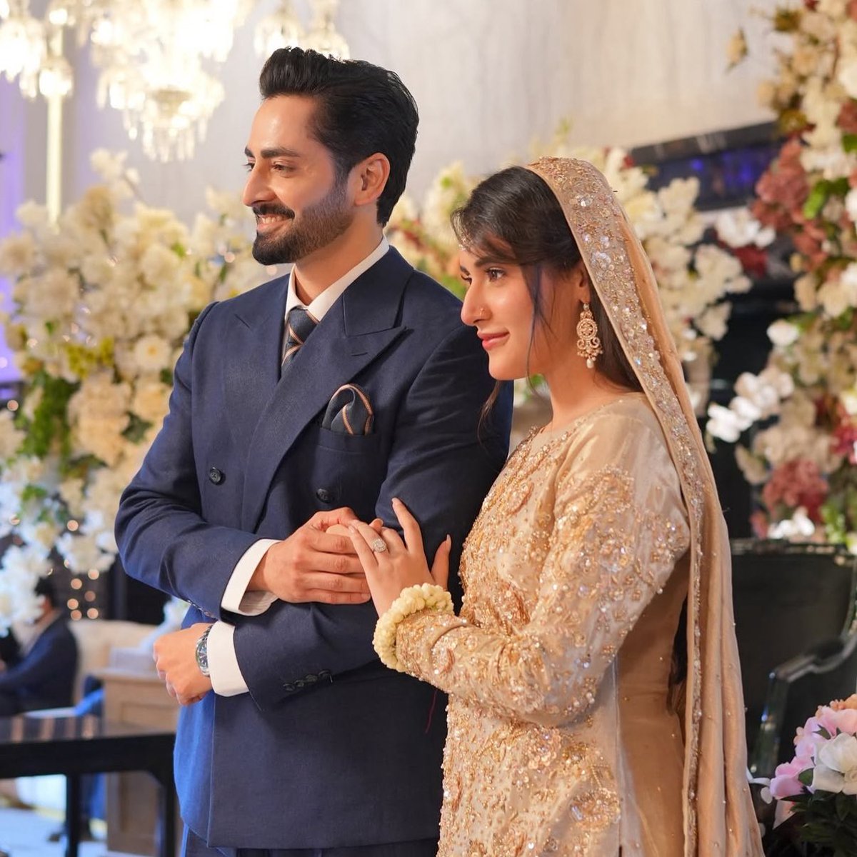 danishsupremacy's tweet photo. Mr and Mrs Kabir Khan ❤️🥰

#DanishTaimoor #SaharHashmi #MannMastMalang https://t.co/BGswG0sZVG