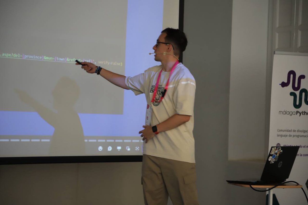 OpenSouthCode's tweet image. 🔮 No es magia, es Python 🐍
@IvanInVR acaba de compartir en #OpenSouthCode25 una charla llena de ingenio sobre cómo atrapar las APIs del Catastro con herramientas #opensource y un poco de magia… bueno, ¡Python! 😄

👉 opensouthcode.org/conferences/op…