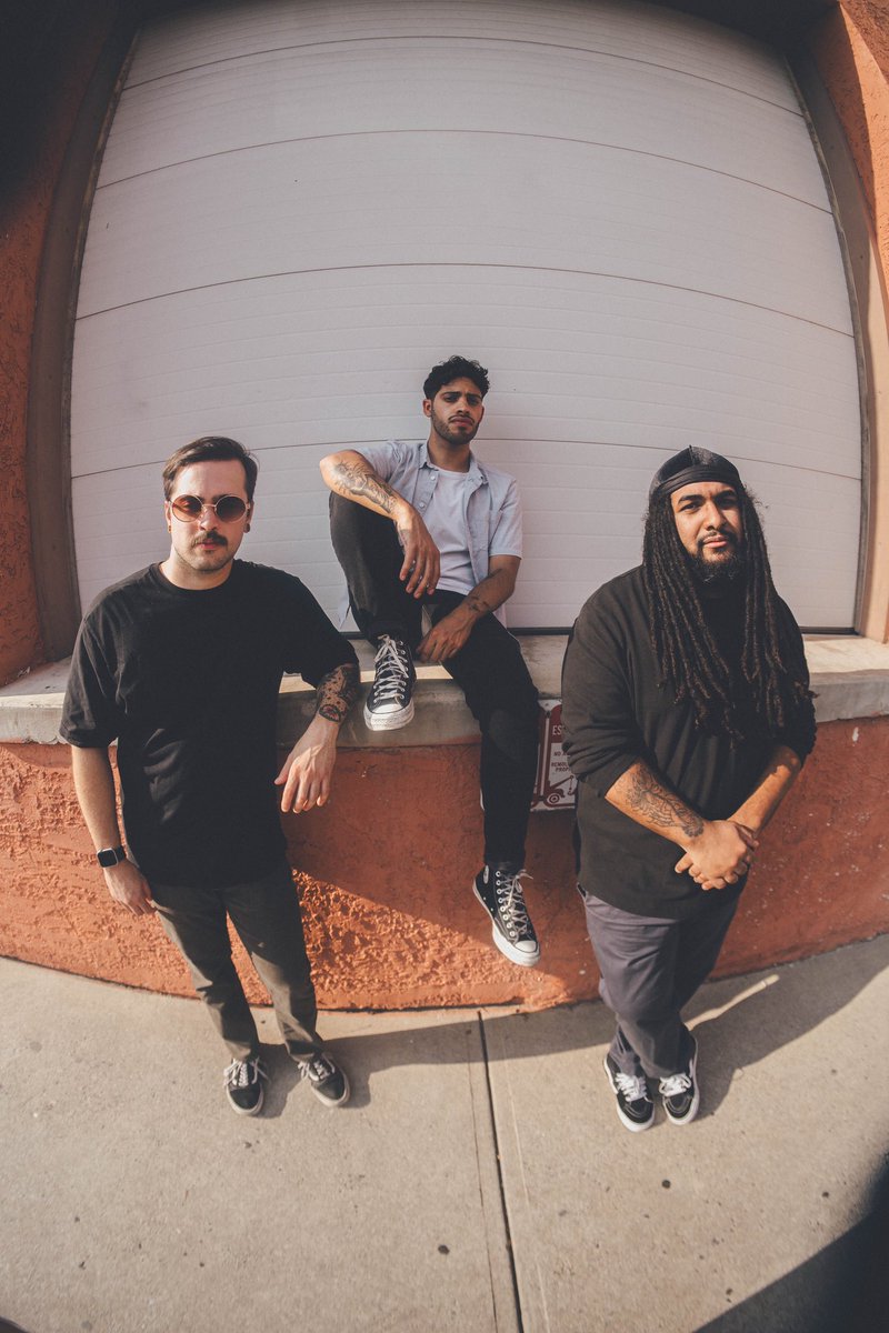 en | MASSE (@en_masseband) on Twitter photo newviolenttrends. available now on streaming and compact disc
celine music video on knotfest
catch us on tour this august with <a href="/FlyOverStatesMN/">Fly Over States</a>
thank you for listening š newviolenttrends. available now on streaming and compact disc
celine music video on knotfest
catch us on tour this august with <a href="/FlyOverStatesMN/">Fly Over States</a>
thank you for listening š