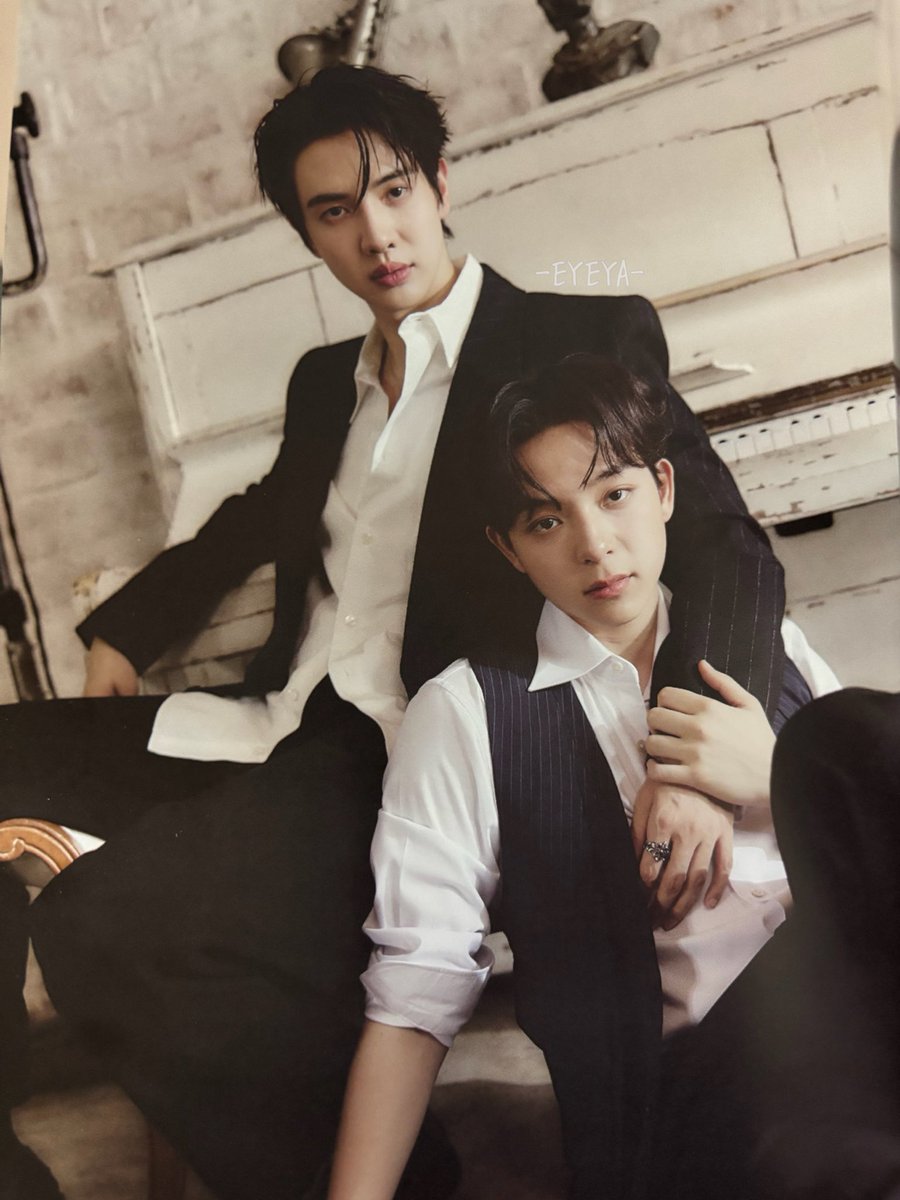 mbmbbb9397's tweet photo. เอารูปนี้ให้แม่เลือก แม่ชอบคนบนหรือคนล่าง แม่คิดแปปนึง ตอบคนล่าง! //เหยย แม่ชอบพี่หัสว่ะะ55555

 #ADreamVoyageMaxkyBas
#แม็กกี้บาส 
#maxkybas 
#6CODE https://t.co/e5e3uHBWHu