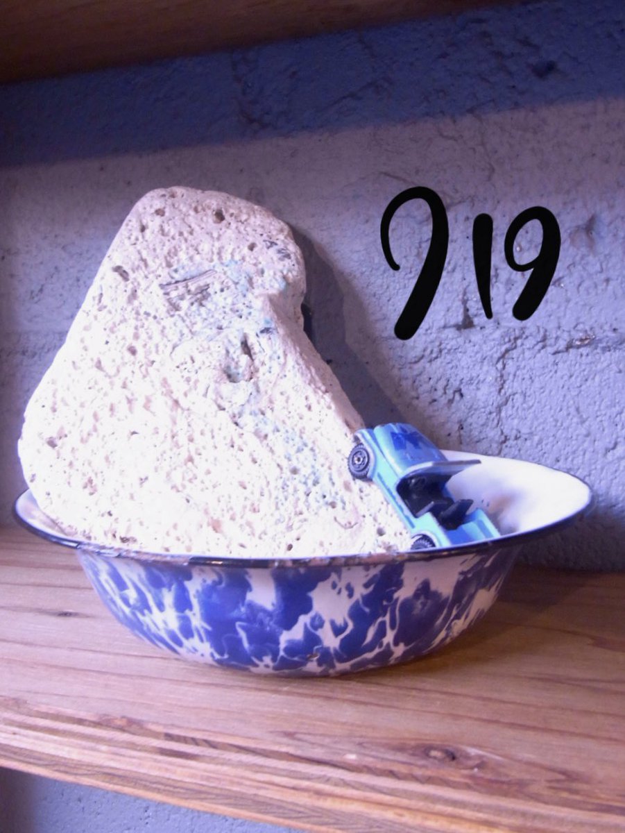 7.19 at 新しい人(高円寺)にて。
open 20:30〜
友人の弾語りや、おしゃべりの会です。