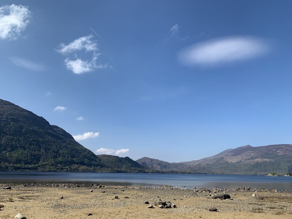 LakeHotel's tweet image. Have you visited this hidden gem? Dundag beach is tucked away in the heart of Killarney National park, just moments from The Lake Hotel ☀️🌊🌳

#lakehotel #surroundedbynature #lovekillarney #experience_kerry #onourdoorstep #discoverireland #dundagbeach #summerdays☀️😎