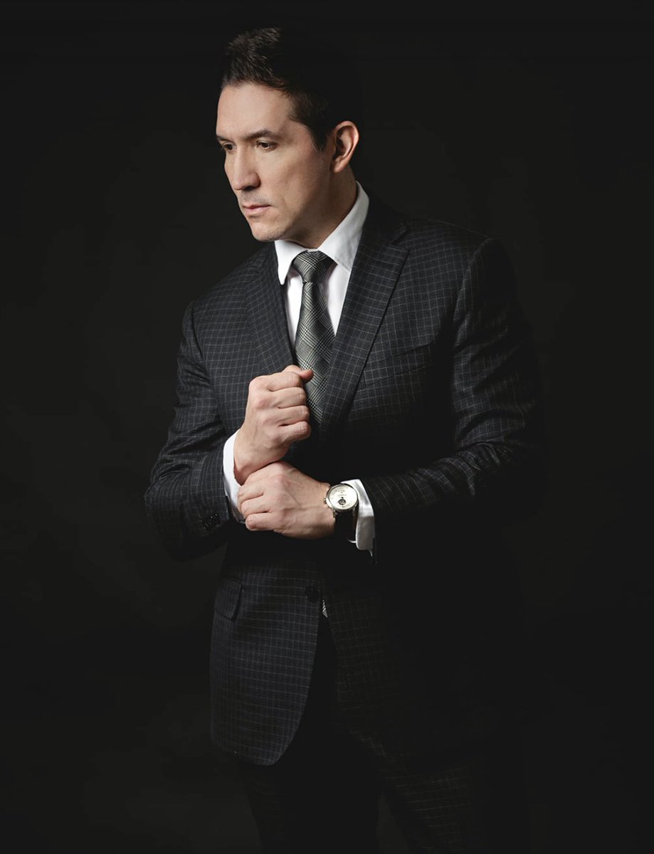 Todo tiene su tiempo y momento.

Hoy llegué a los 48 años y ni aunque pudiera regresar el tiempo lo haría. 

Lo vivido, vivido está. Avancemos.