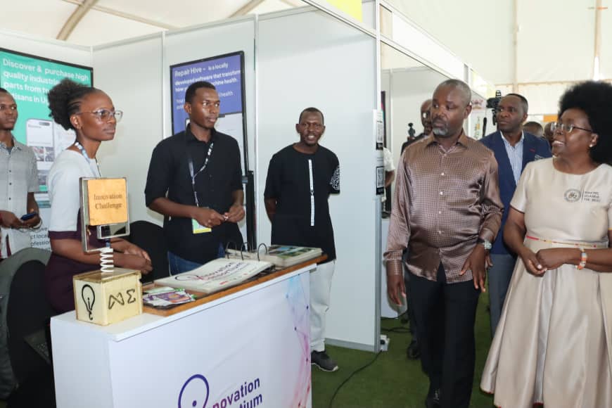 Innovug's tweet image. No one walks their talk like we do, and in grand style, we showcased our locally built, highly efficient solar powered incubators at the National science week, where they hatched live chicks in witness of exhibition attendees including the Deputy speaker of Parliament of Uganda…