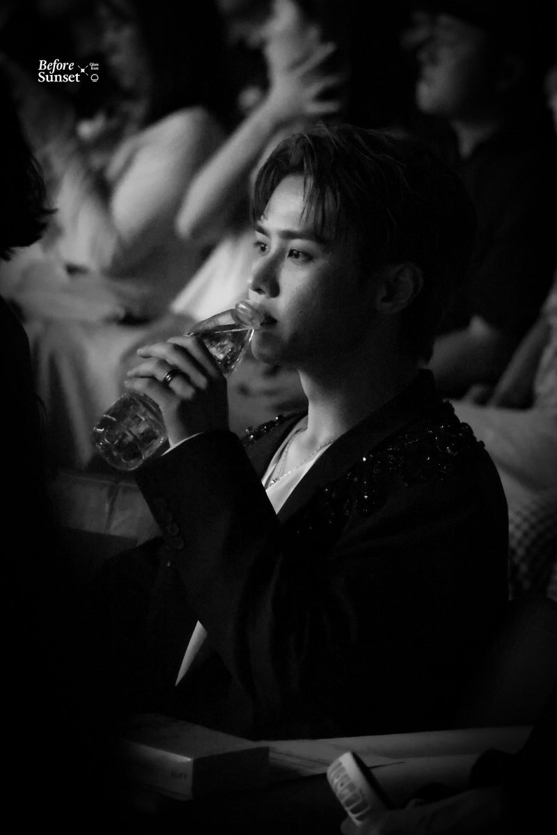250620 Weibo Travel Night

BLACK ON BLACK

#KUN #WayV #NCT 
#쿤 #웨이션브이
#威神V #钱锟 🧡