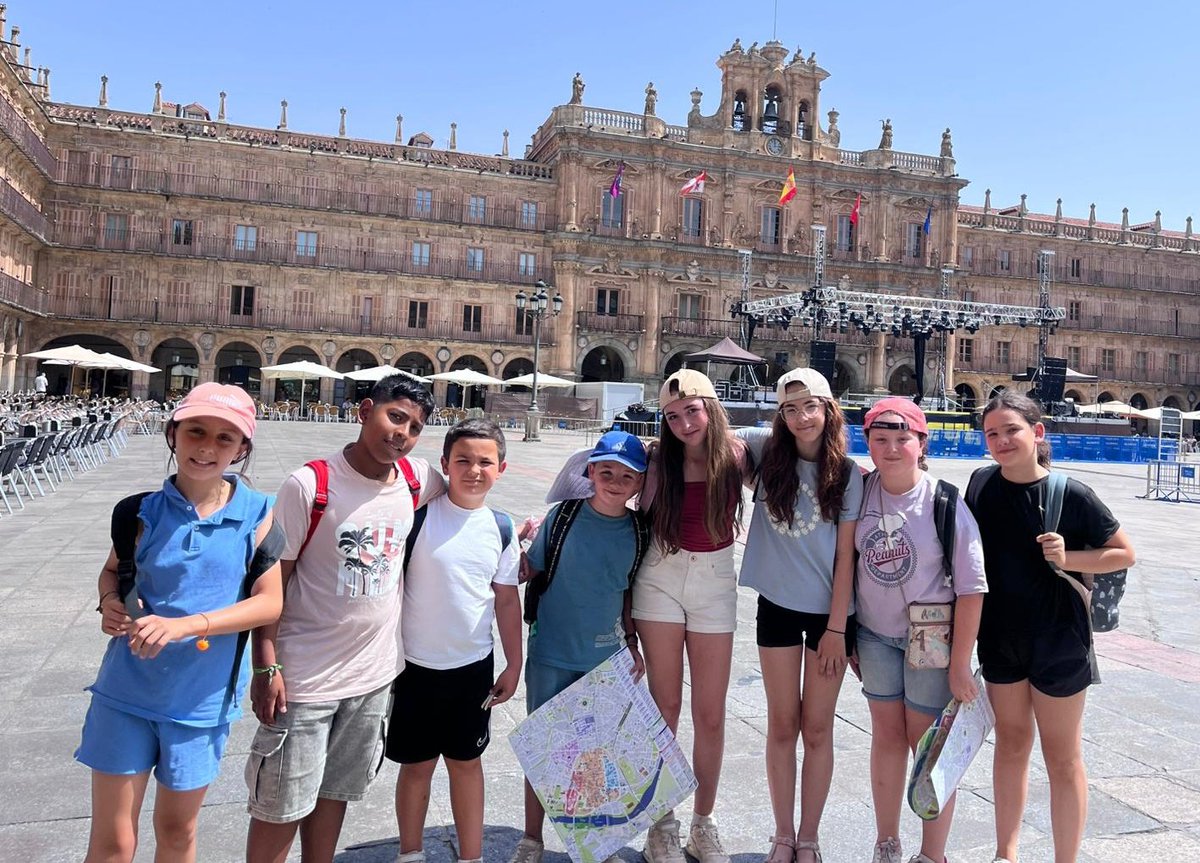 SUMMERNATURA's tweet image. 20 06 2025 English Immersion en El Guijo | Acabamos nuestro campamento de inglés con una gymkhana por Salamanca.

summernatura.com/20-06-2025-eng…

.

#campamentodeingles #englishimmersion #inmersiondeingles #inmersiónlingüística #campamentosparacolegios #campamentosdeidiomas