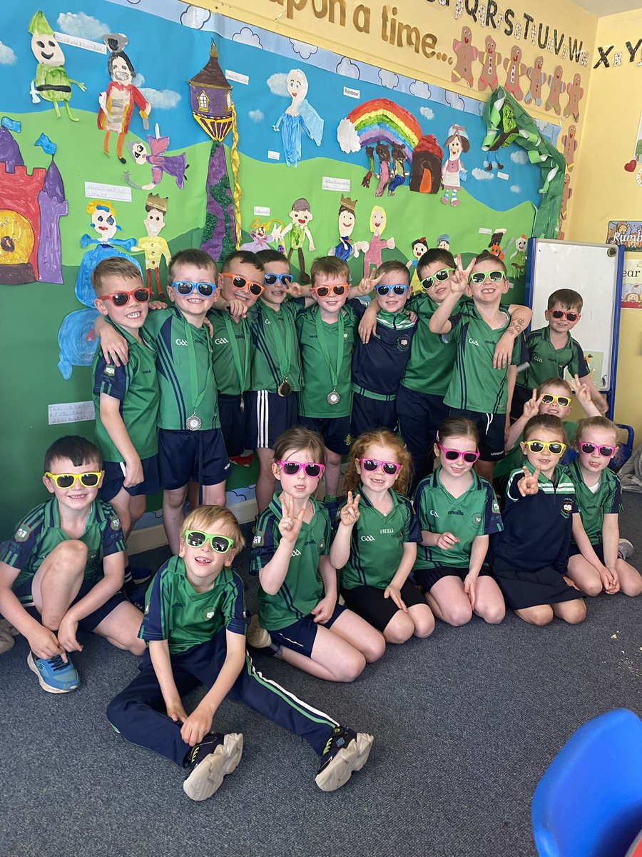 P2 were well prepared for the sun today and we can all agree they look very cool in their sunglasses 😎