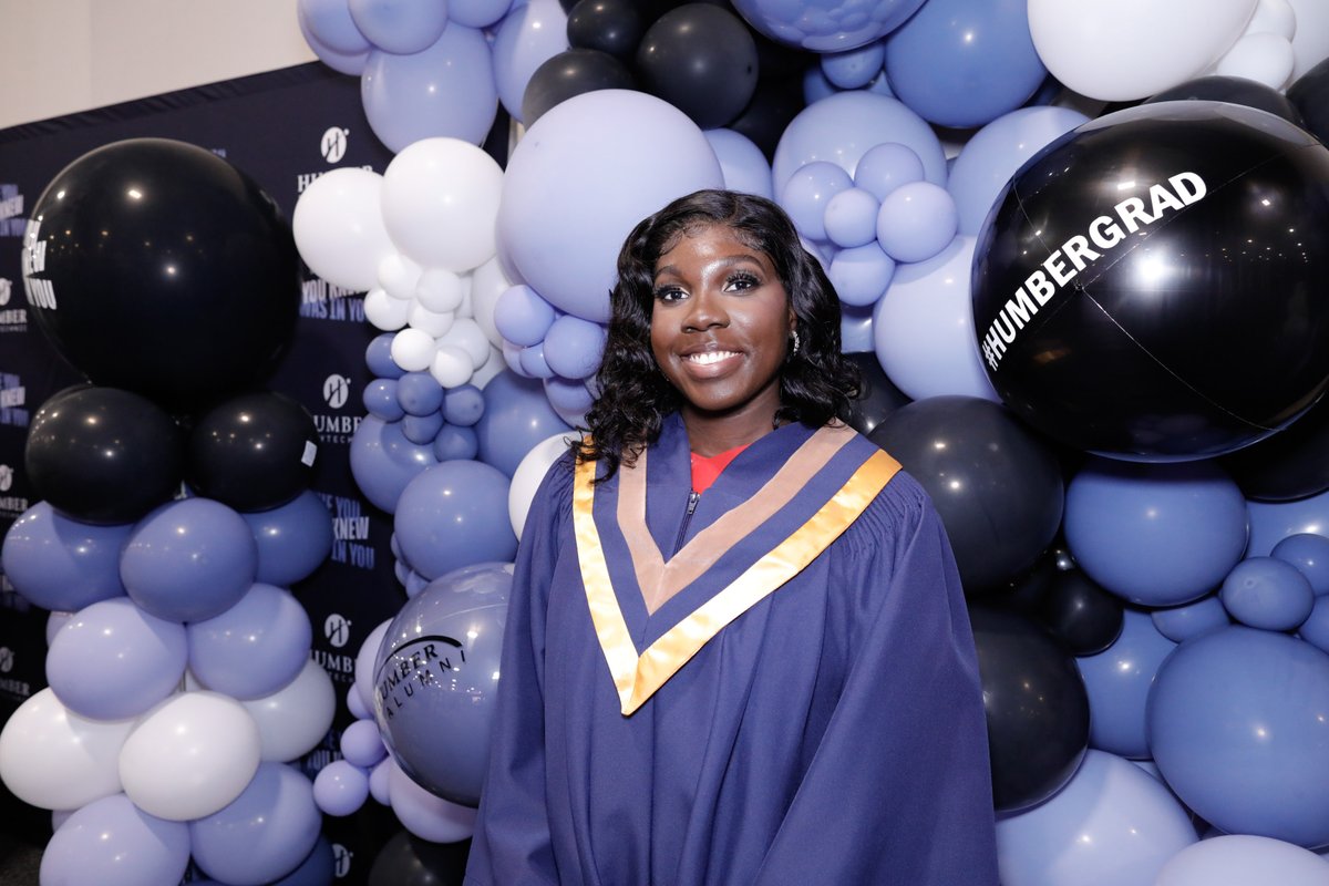 HumberAlumni's tweet image. From gowns to stage crossings & cheers, it’s been an unforgettable celebration of achievement & @HumberPoly pride at our Spring 2025 Convocation.
As we reach our final day of ceremonies, we applaud our new grads who have worked hard to reach this milestone.
Soak it in, enjoy…