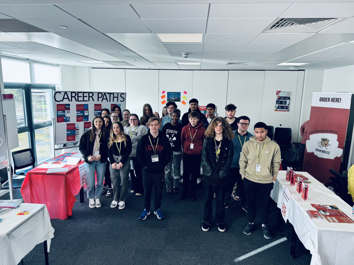 _thomas_jones4's tweet image. That’s a wrap on our 23-25 cohort of L3 Business students. Proud is an understatement as they leave us to pursue university, apprenticeships, and a world of opportunity. Outstanding grades and achievements accomplished🤩

@coleggwent @JoelMorgan81
