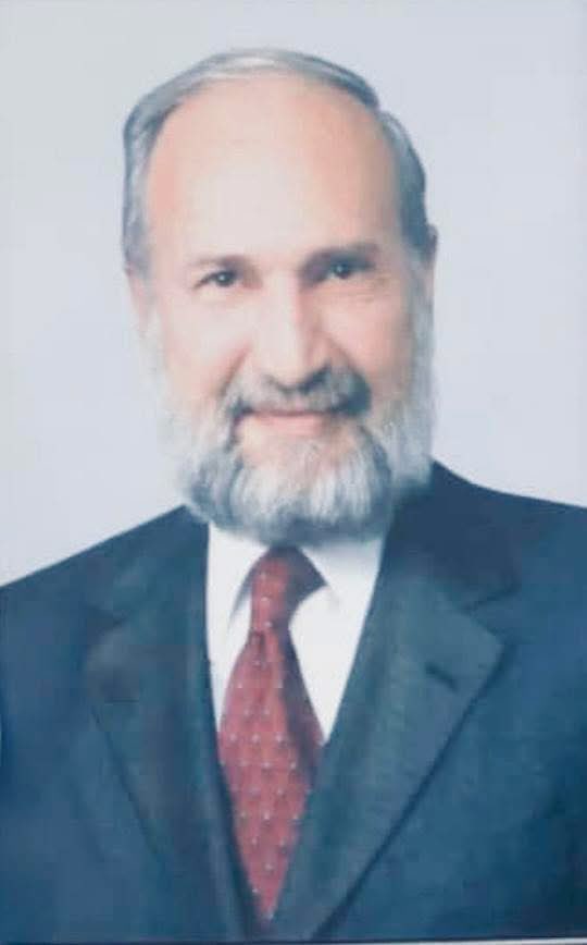 CuevasRamon's tweet photo. Descanse en paz Don Marcos Álvarez Malo, uno de los mejores alcaldes de @MetepecGobierno 

Las primeras barredoras automáticas para el centro del pueblo mágico datan de su periodo, el sistema de calidad de servicios públicos también, así como el hecho de que conservó una estructura burocrática sencilla pero funcional.

Merece que se le recuerde como un buen gobernante.