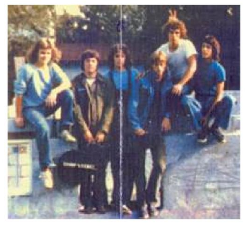 radiodormouse's tweet image. More photos of young John K, including one with his rock band. Many novelists, cartoonists, and directors are failed rock stars. Fun fact: Jimmy Urine of Mindless Self-Indulgence is the reverse—he aimed to be a comic artist or animator, and music was the backup! #animationlegends