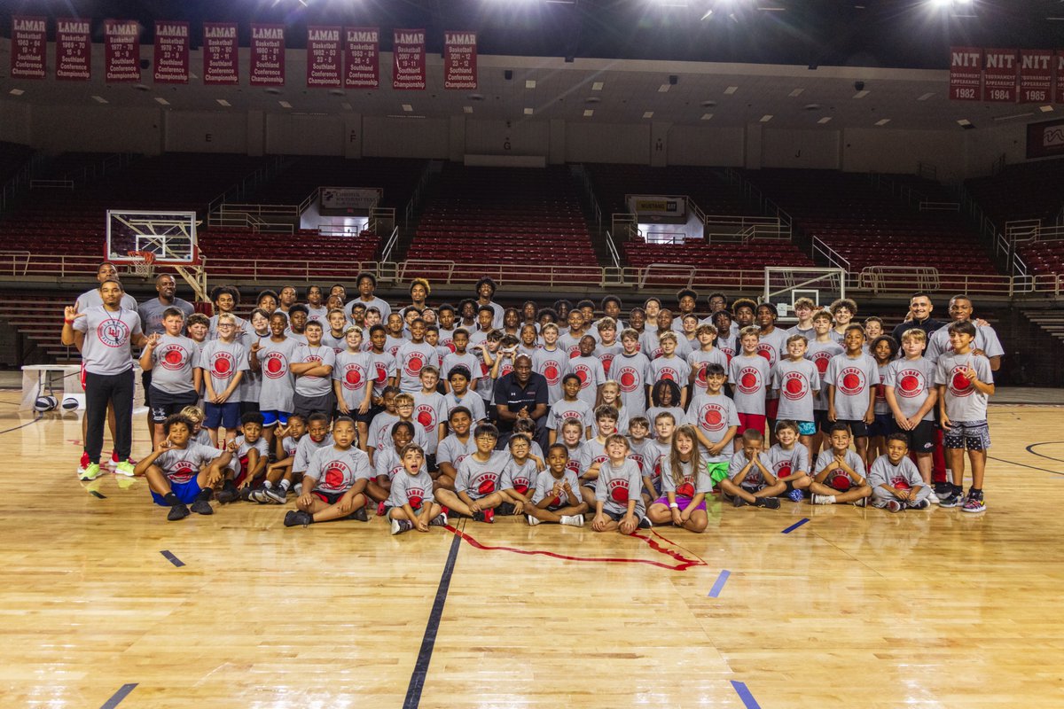LamarMBB's tweet image. Camp 2, last day, was one to remember for sure.
Thank you again to those who signed their campers up for either week one, week 2, or both! See you again next time !