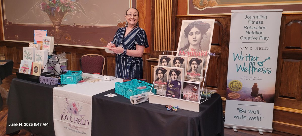 I had a crazy great day at the Hocking Hills Book Fair last weekend in Marietta, OH. Don't miss the next one! #writerslife #bookfair