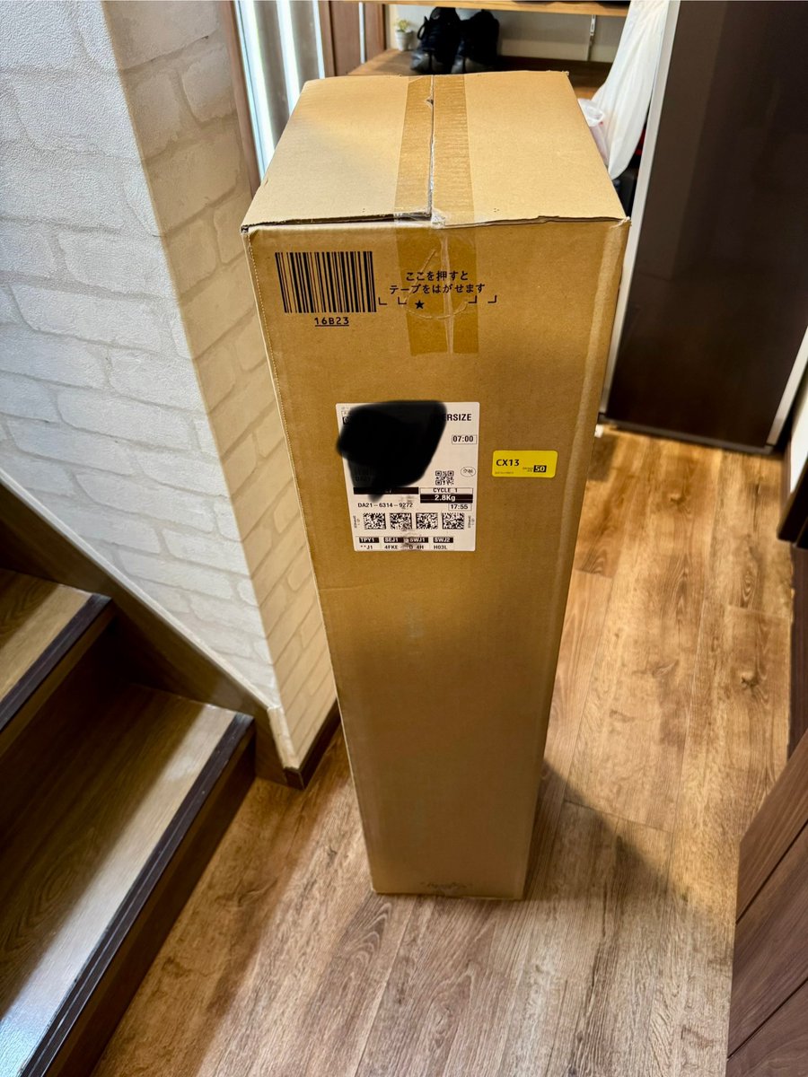 kai800800's tweet image. 覚えの無いサイズのamazonのダンボールが到着、、、💦
開けてみると、、、
パーツクリーナーww
しかも緩衝材の意味がないやん!😱
何かを試されてるのかと勘繰ってしまうレベルですね、、、💦
とりあえずJAY君は楽しそうでしたが😭笑